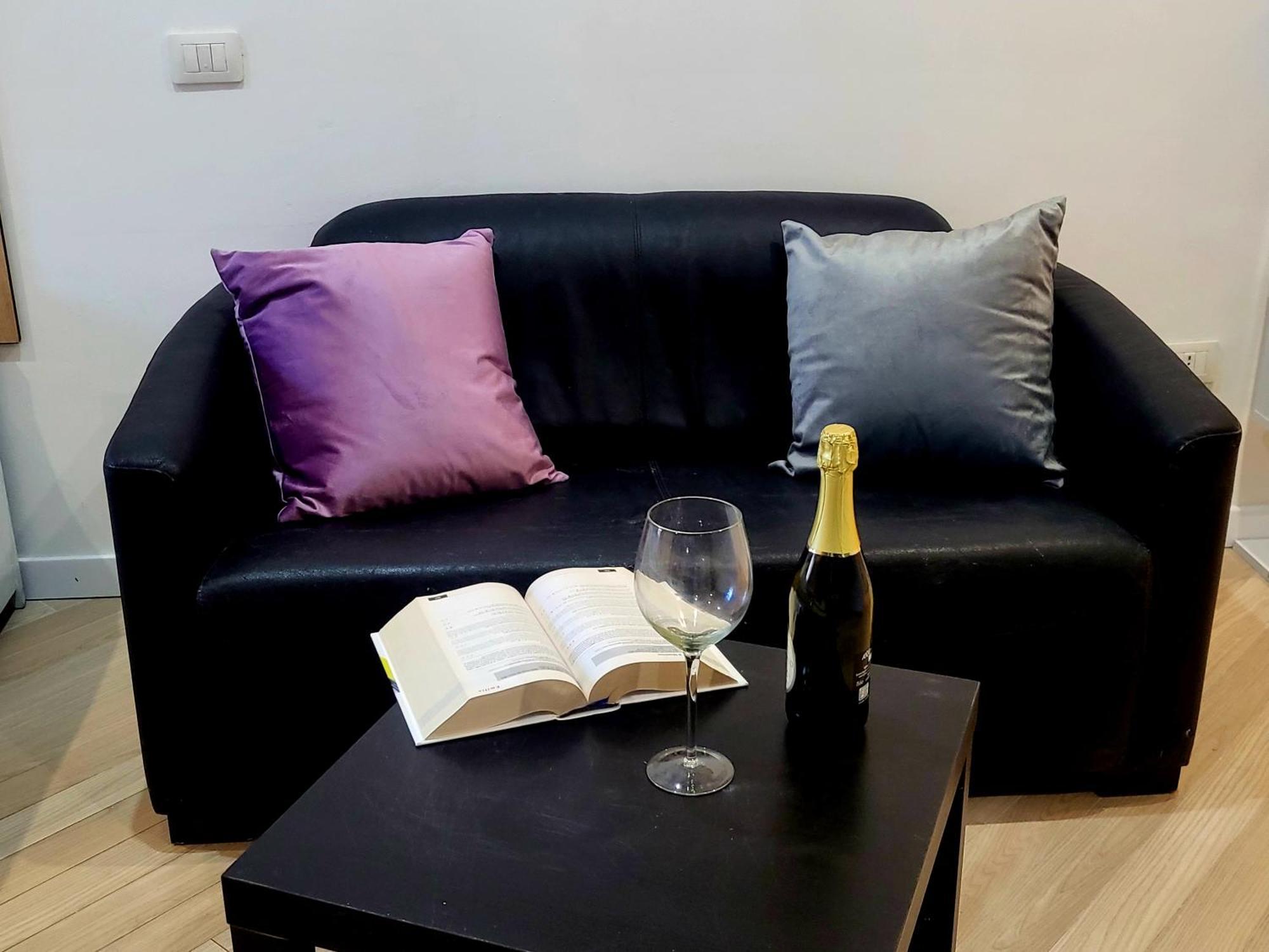 Roma Luxury Loft Apartment ลา จิวสตินิอานา ภายนอก รูปภาพ
